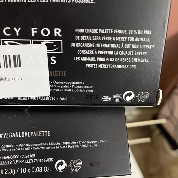 Kat Von D Vegan Love Eyeshadow Palette ❤️ - Picture 4 of 4